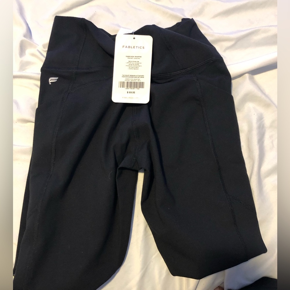 Fabletics NWT leggings!!